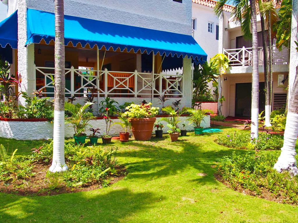 Chrisanns Paradise Suite By The Ocean - Apt#9 Ocho Rios Exterior photo